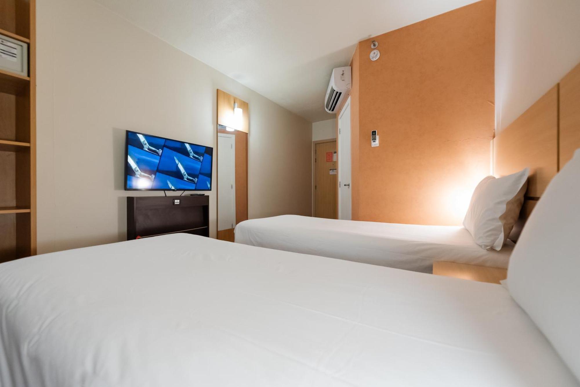 Hotel Ibis Moinhos De Vento 3*